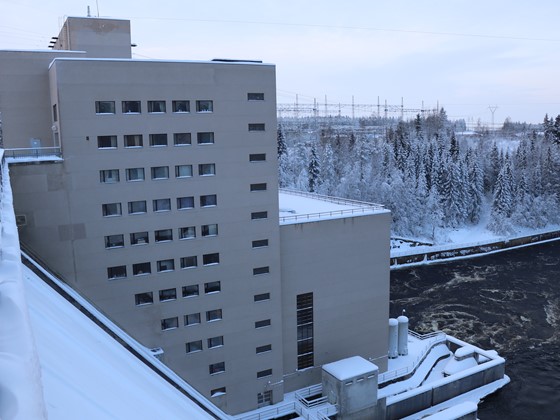 vattenkraftverk kanjon snö